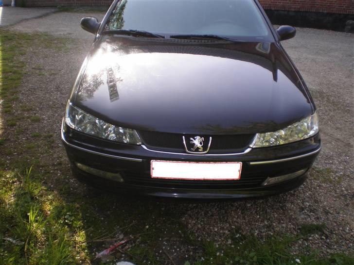 Peugeot 406 2,0 *Solgt* - Så er der kommet tågelygter i.. Samt en krom liste.. billede 5