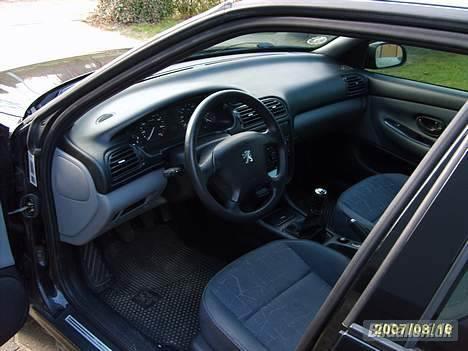 Peugeot 406 2,0 *Solgt* - Kabinen kunne godt tænke mig en læder.. Men er kun lærling.. billede 11