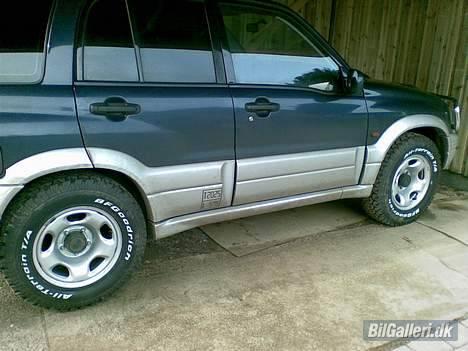 Suzuki grand vitara2,0 TD SOLGT - nye sutter igen hehe billede 5