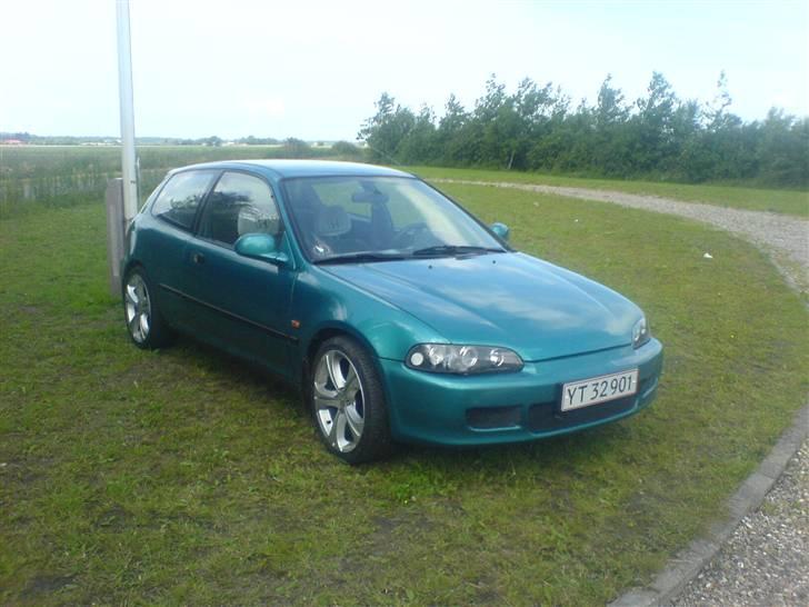 Honda Civic SOLGT - ude ved mike´s 18´års billede 12