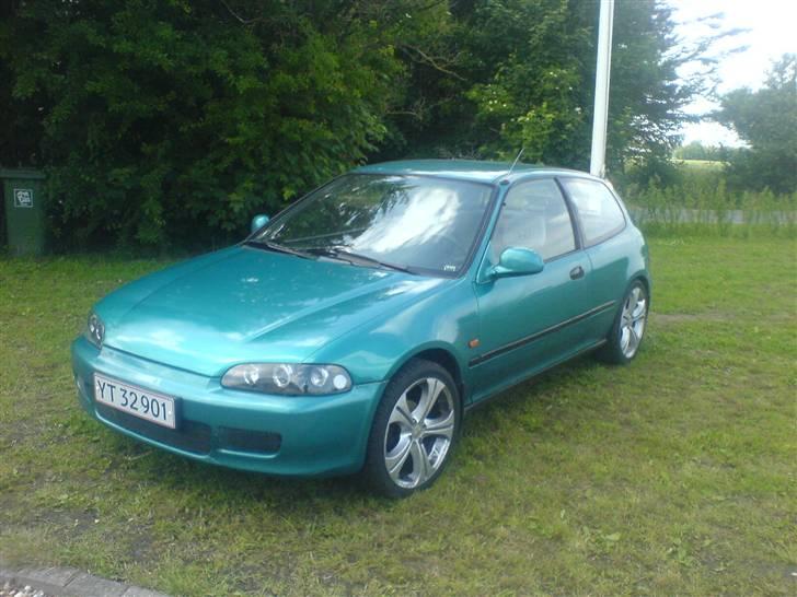 Honda Civic SOLGT - ude ved mike´s 18´års billede 14