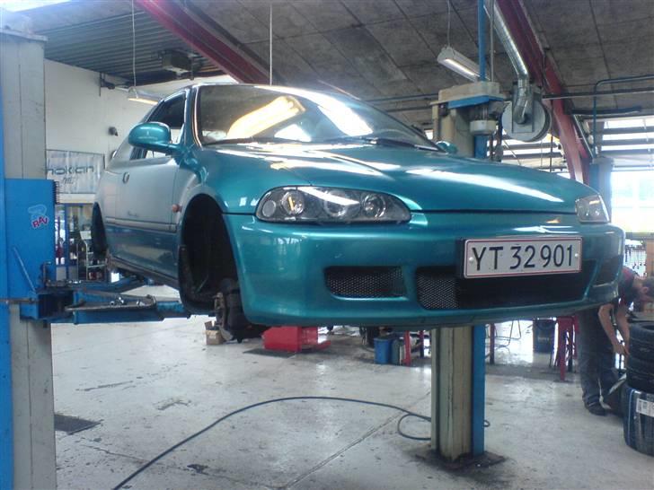 Honda Civic SOLGT - Dækskifte :) billede 16