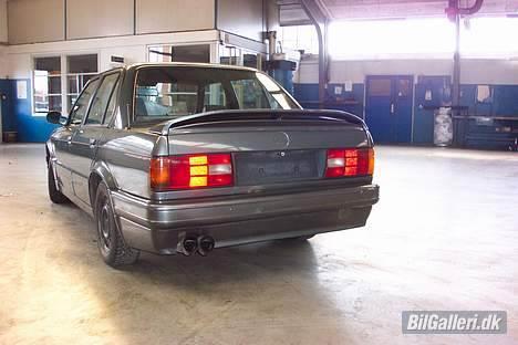 BMW E30 325 billede 2