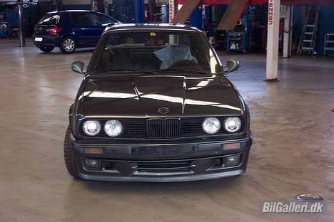 BMW E30 325 billede 3