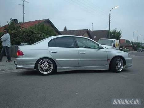 Toyota    Avensis  Luna *SOLGT* billede 2