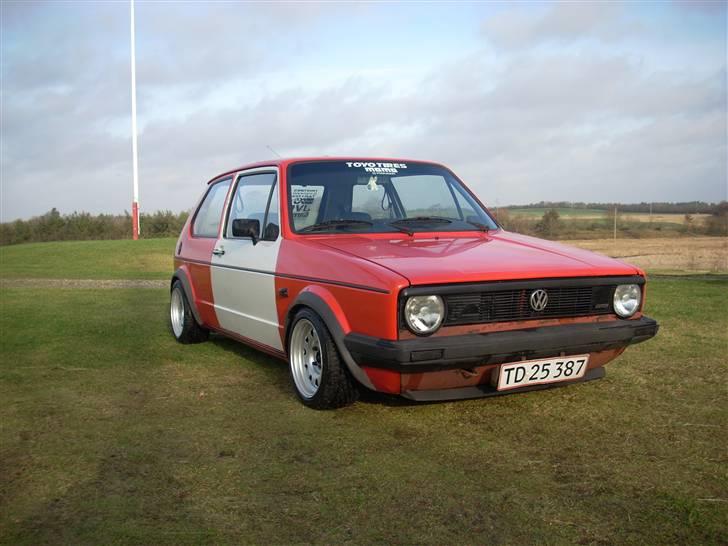 VW Golf 1 1,6TD *Solgt* billede 1