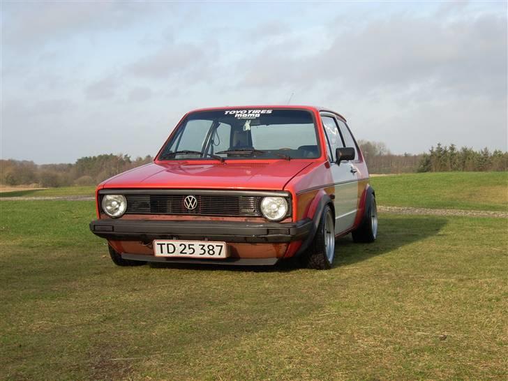 VW Golf 1 1,6TD *Solgt* billede 2