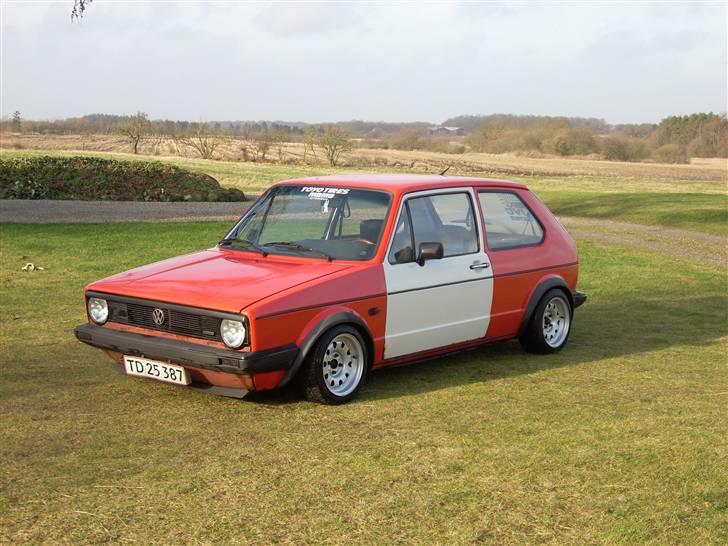 VW Golf 1 1,6TD *Solgt* billede 3