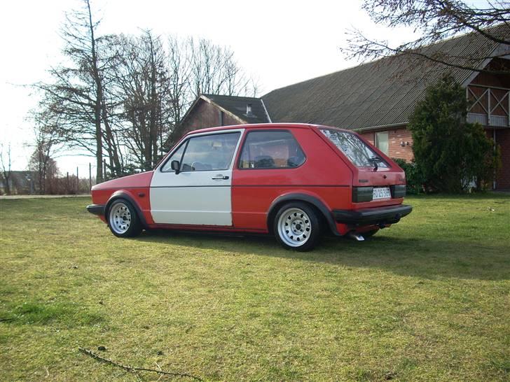 VW Golf 1 1,6TD *Solgt* billede 4