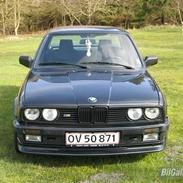 BMW 320i - Solgt