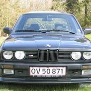 BMW 320i - Solgt