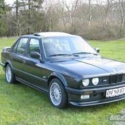 BMW 320i - Solgt