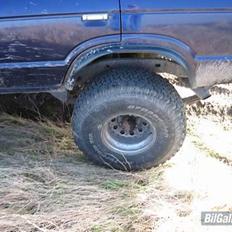 Toyota landcruiser hj 61 solgt