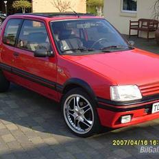 Peugeot 205 1,9 gti solgt