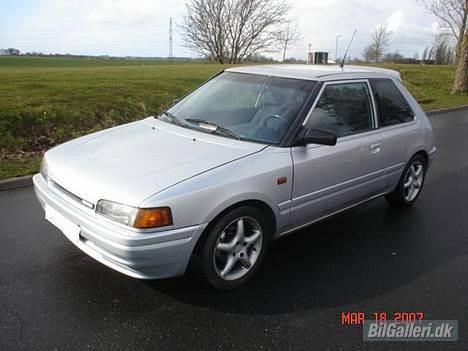 Mazda 323 Bg "Solgt" billede 1