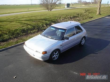 Mazda 323 Bg "Solgt" billede 3