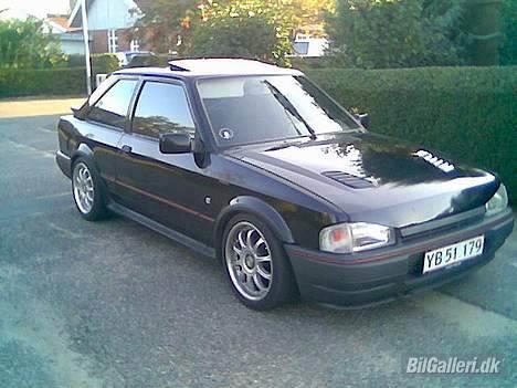 Peugeot 206 TOTAL SKADET:( - Min gamle Ford.. Fanme flot gejlet.. billede 14
