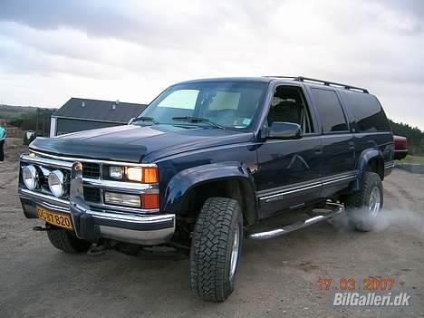 Chevrolet surburban - rå macho eller feminin meningerne er mange, men billedet taler for sig selv. billede 2