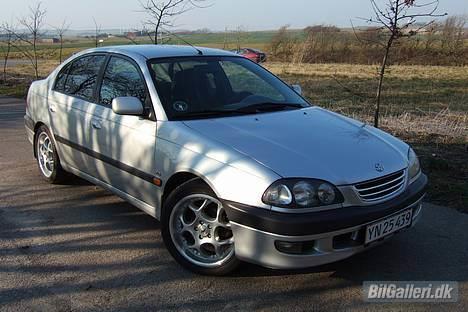 Toyota Avensis 2.0 sol. SOLGT billede 4
