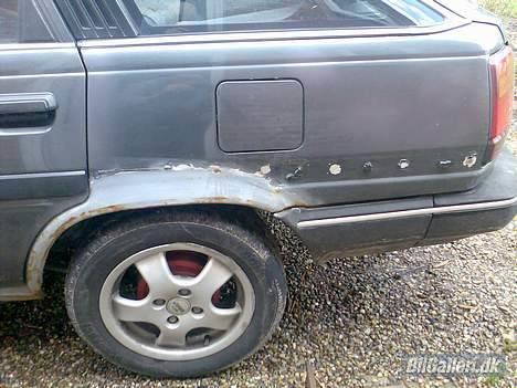 Toyota Carina 2 billede 14