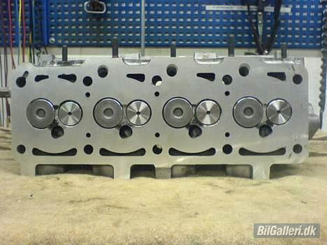 VW Polo Coupe - Nye ventiler slebet til. billede 2