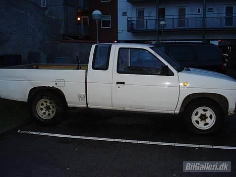 Nissan King Cab 2wdTurbo -solgt- billede 3