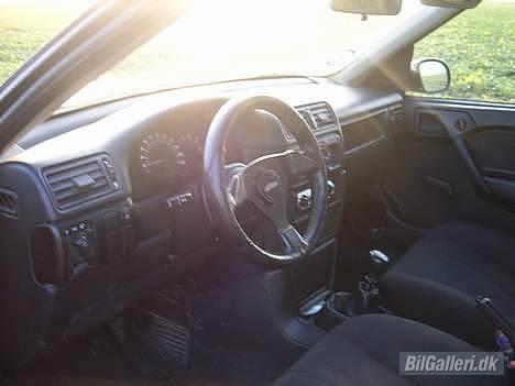 Opel vectra a 2.0i  billede 4