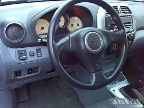 Toyota RAV4 D4-D billede 9