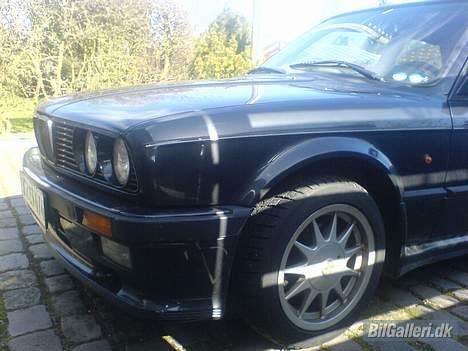 BMW 325i (Solgt) billede 1