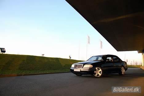 Mercedes Benz C180 Elegance Solgt - Gamle fælge og lygter billede 15