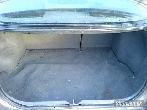 Mazda 626 Coupè (solgt) - godt med plads billede 13