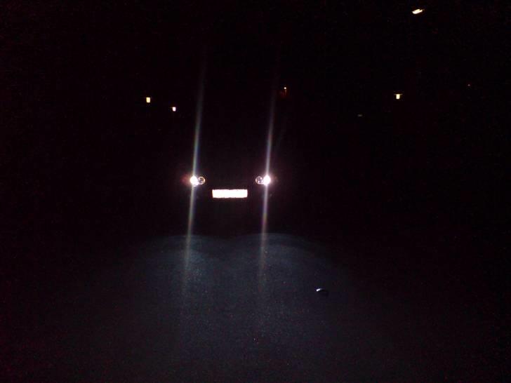 Toyota Carina E                  - Så fik jeg endelig taget et billede med Xenon lyset. 8000K billede 6