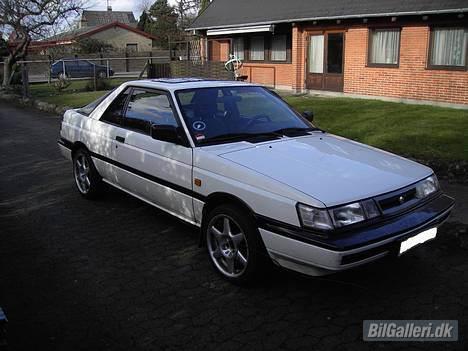 Nissan Sunny SLX Coupe Kat SOLGT billede 1