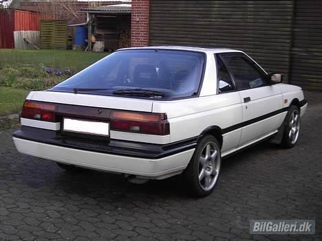 Nissan Sunny SLX Coupe Kat SOLGT billede 2