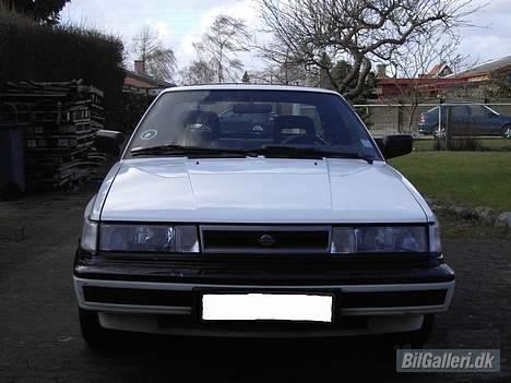 Nissan Sunny SLX Coupe Kat SOLGT billede 3