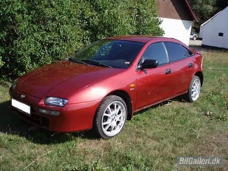 Mazda 323 F ba Solgt billede 7