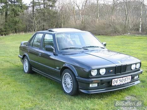 BMW 320i - Solgt billede 5