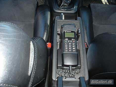 VW passat TDI   solgt - orig.telefon i armlæn fin lille ting billede 6