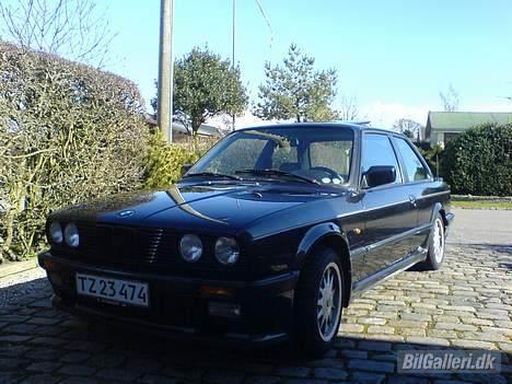 BMW 325i (Solgt) billede 8