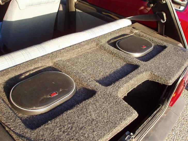 Fiat Uno -->DØD<--- - 500W MDS højtaler... spiller rigtig godt.! billede 14