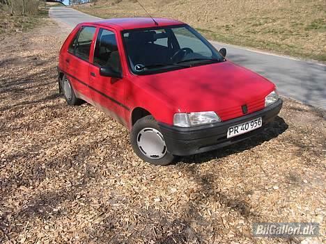 Peugeot 106 SOLGT billede 1