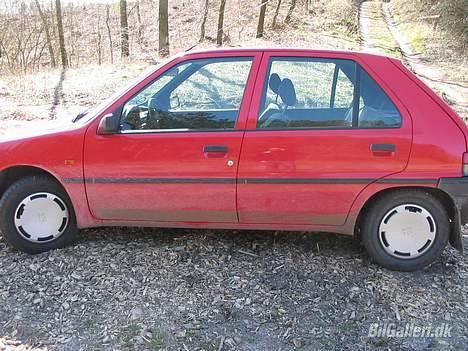 Peugeot 106 SOLGT billede 7