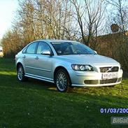 Volvo s40