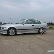 BMW E36 328i - Solgt -