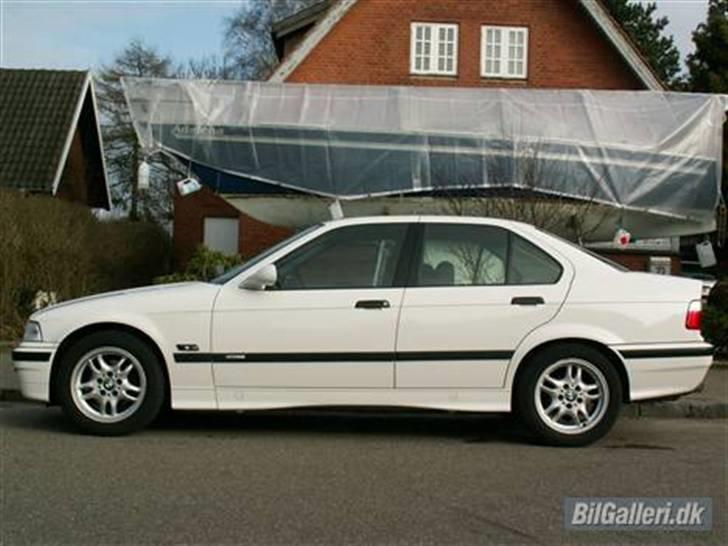 BMW E36 318i - Ja man skal starte et sted billede 1
