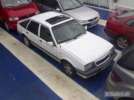 Opel ascona c cc - med på færgen  billede 6