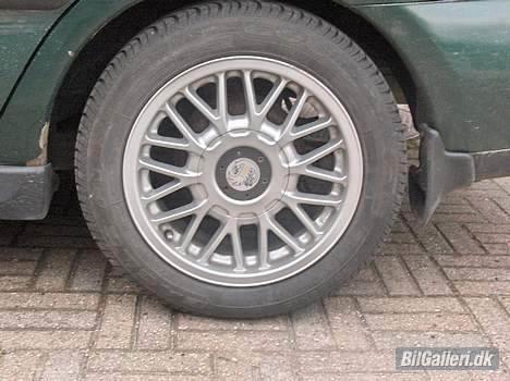 Mitsubishi Carisma billede 3