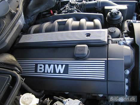 BMW 528i 2,8i 24V Solgt billede 6