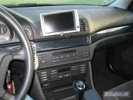 BMW 528i 2,8i 24V Solgt billede 9