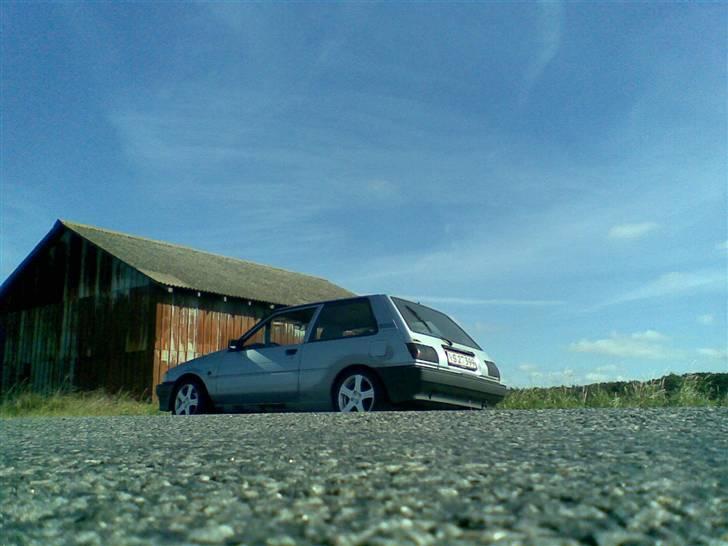 Toyota Corolla 1.3 DX billede 1